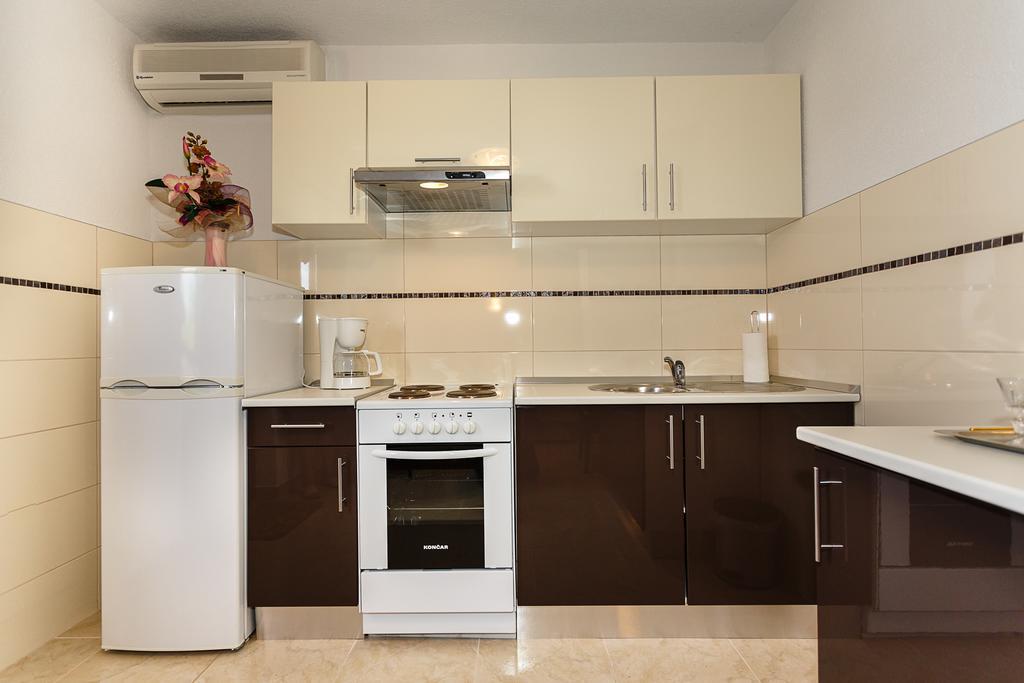 Rimbaldo Apartments Krk Town Exterior foto